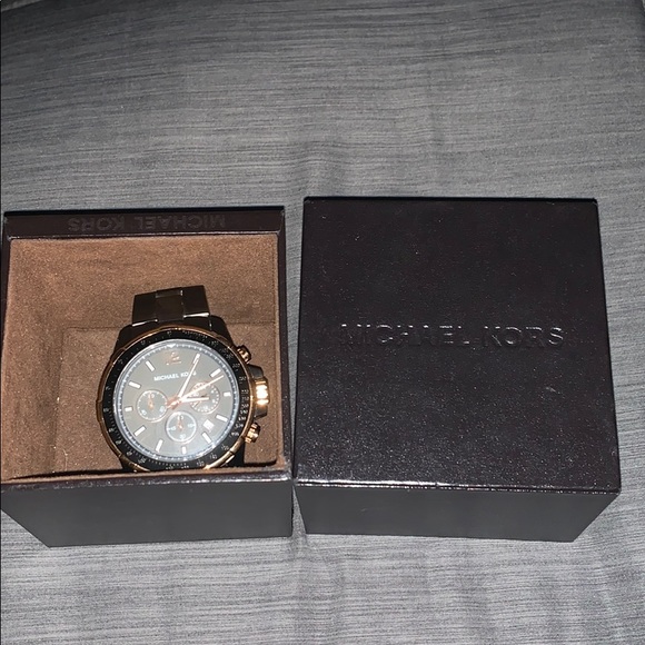 Michael Kors Watch - Picture 6 of 6